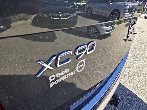 Used 2022 Volvo XC90 T6 Inscription w/ Advanced Package AWD/4WD image 12