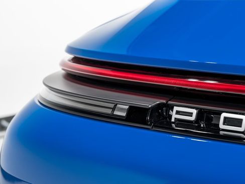 Used 2025 Porsche 911 Carrera RWD image 52
