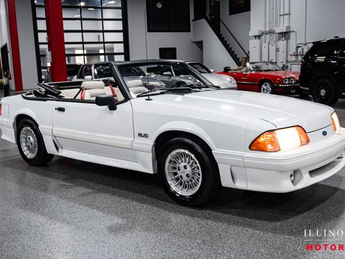 Used 1990 Ford Mustang GT image 7