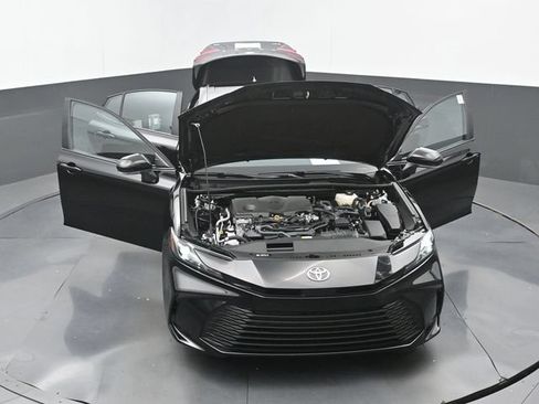 Used 2026 Toyota Camry LE FWD image 33