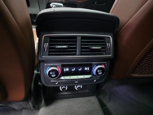 Used 2018 Audi Q7 3.0T Prestige image 30