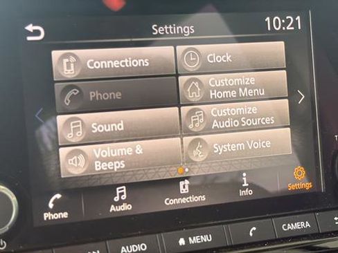 Used 2025 Nissan Pathfinder S image 20