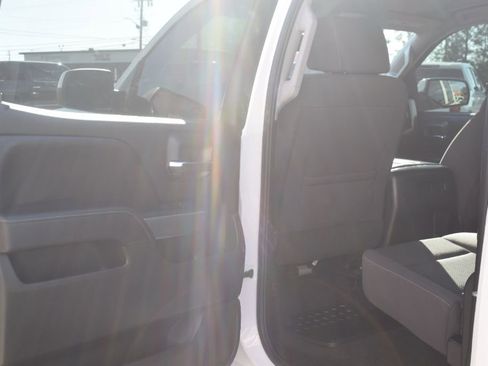 Used 2018 Chevrolet Silverado 1500 LT w/ All Star Edition image 10