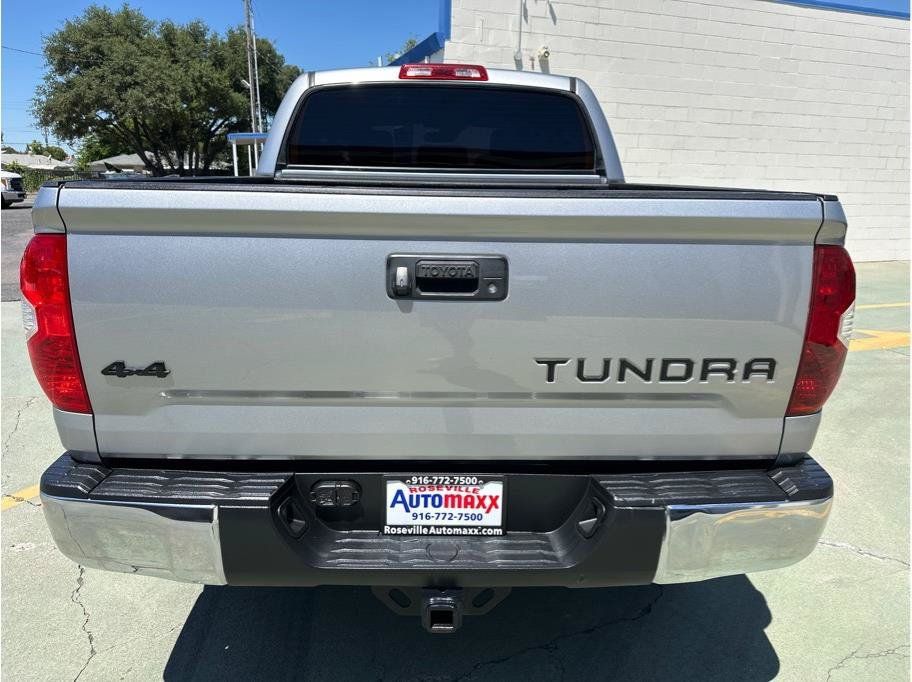 Used 2019 Toyota Tundra SR5 w/ SR5 Upgrade Package AWD/4WD image 8