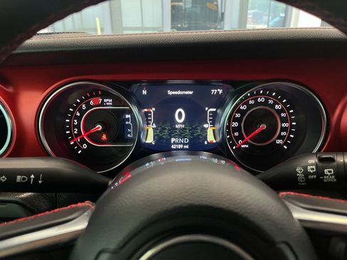 Used 2022 Jeep Wrangler Unlimited Sahara image 19