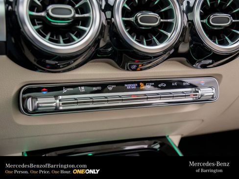 New 2026 Mercedes-Benz GLB 250 4MATIC image 28