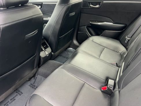 Used 2018 Honda Clarity Touring image 4