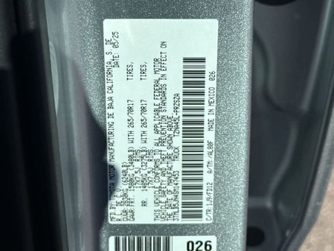 Used 2025 Toyota Tacoma TRD Off-Road AWD/4WD image 34