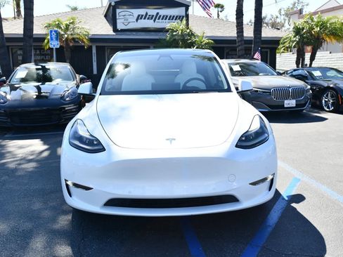 Used 2022 Tesla Model Y Performance AWD/4WD image 2