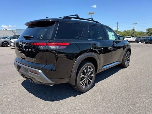 New 2026 Nissan Pathfinder Platinum AWD/4WD image 5
