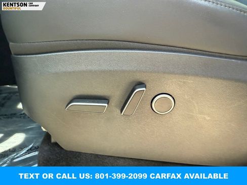 Used 2023 Tesla Model Y Long Range AWD/4WD image 27