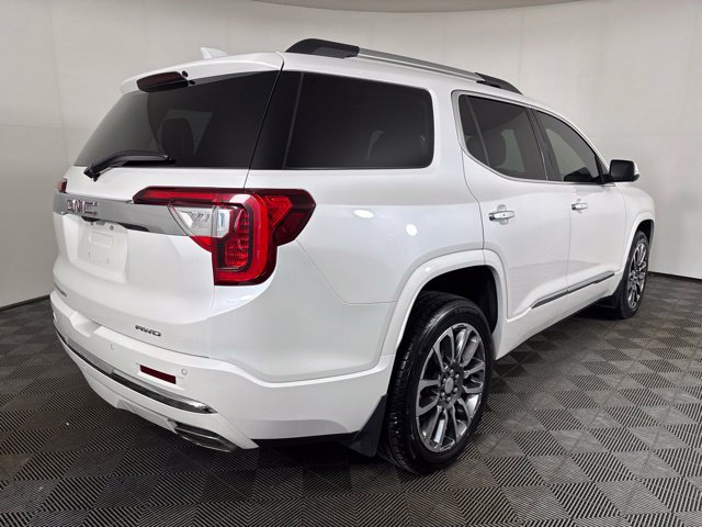 Used 2020 GMC Acadia Denali w/ Technology Package AWD/4WD image 3