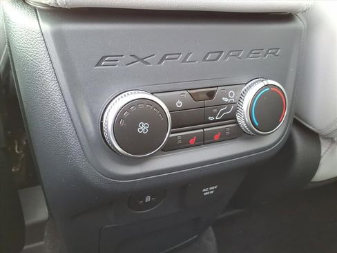 New 2026 Ford Explorer Platinum w/ LUX Leather Package image 15