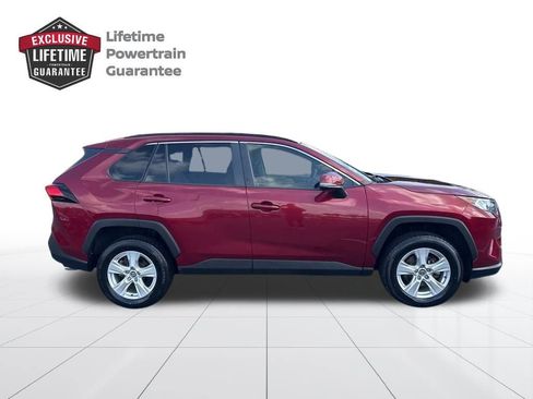 Used 2021 Toyota RAV4 XLE image 3