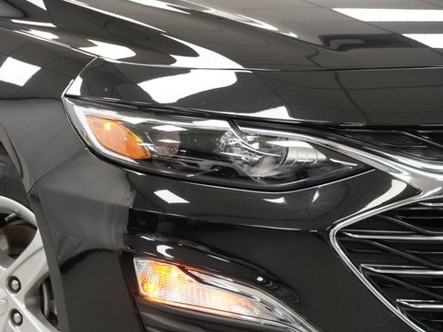 Used 2022 Chevrolet Malibu LS FWD image 8