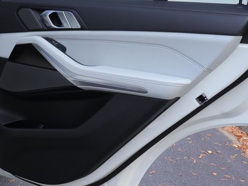 New 2026 BMW X5 xDrive50e w/ Climate Comfort Package image 25