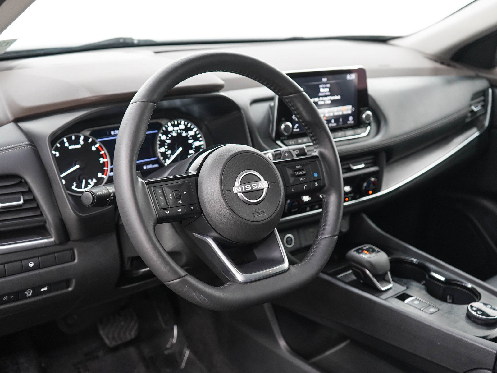 Used 2023 Nissan Rogue SV w/ SV Premium B Package AWD/4WD image 21