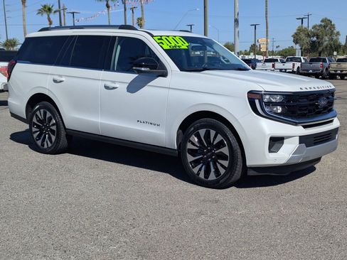 New 2026 Ford Expedition Platinum w/ Driver's Package AWD/4WD image 1