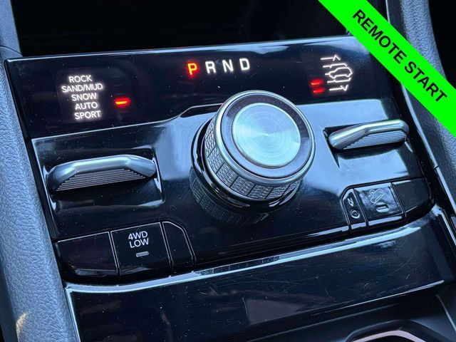 Used 2024 Jeep Grand Cherokee Summit AWD/4WD image 23