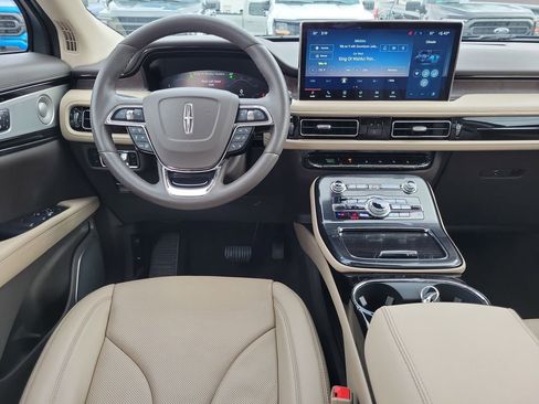 Certified 2023 Lincoln Nautilus Reserve w/ Equipment Group 202A image 12