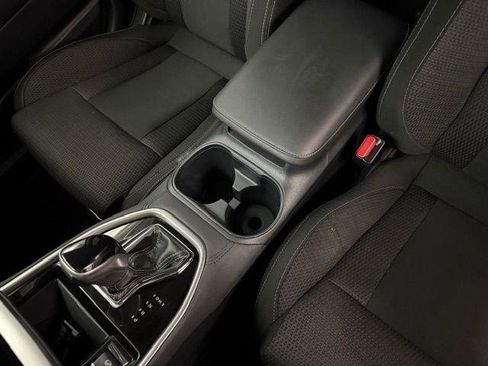 Used 2020 Subaru Outback Premium image 6