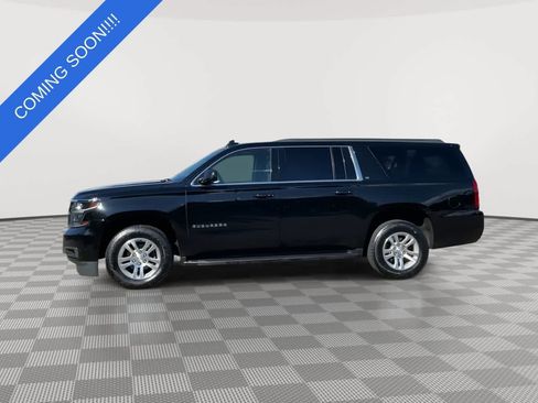 Used 2019 Chevrolet Suburban LT AWD/4WD image 5