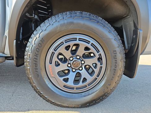 Used 2025 Nissan Frontier PRO-4X w/ Pro Premium Package image 35