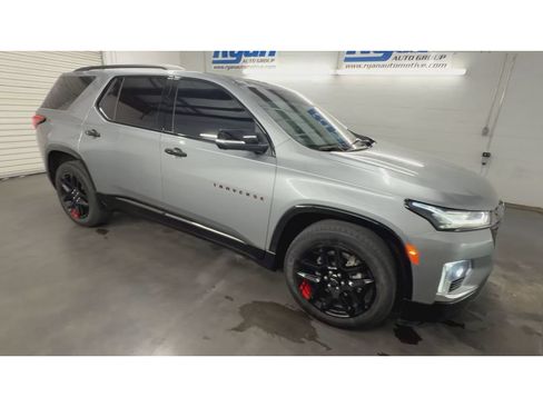 Used 2023 Chevrolet Traverse Premier w/ Redline Edition FWD image 2