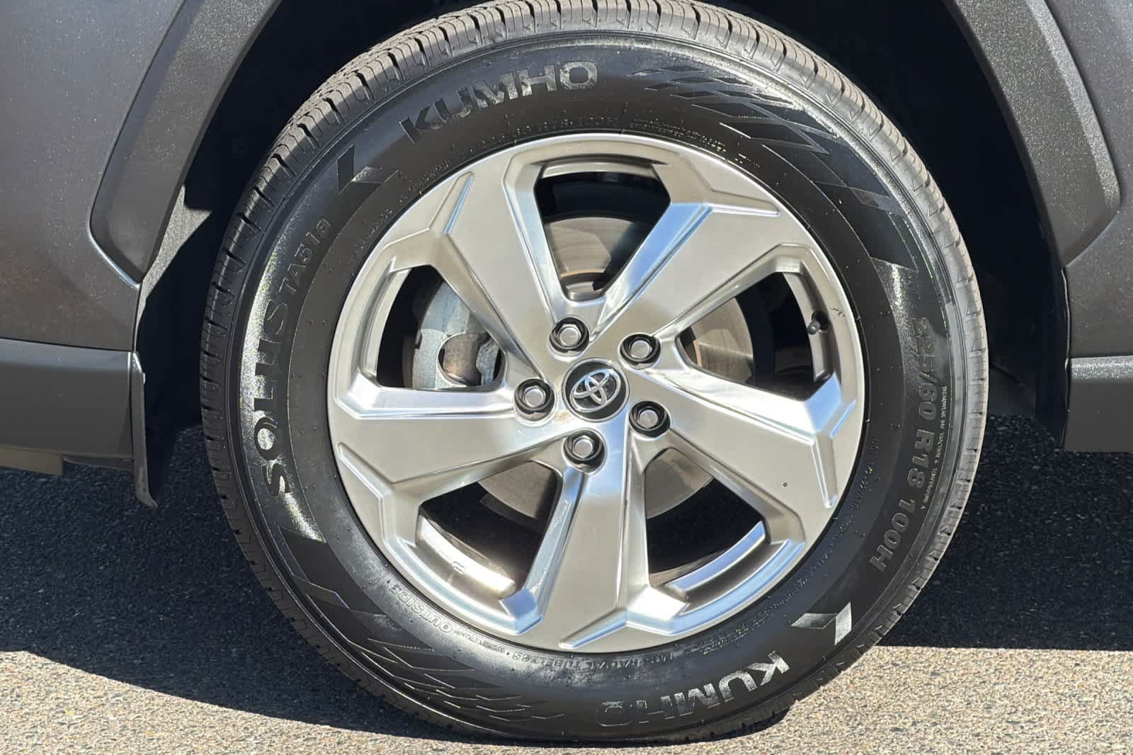 Used 2021 Toyota RAV4 Limited AWD/4WD image 32