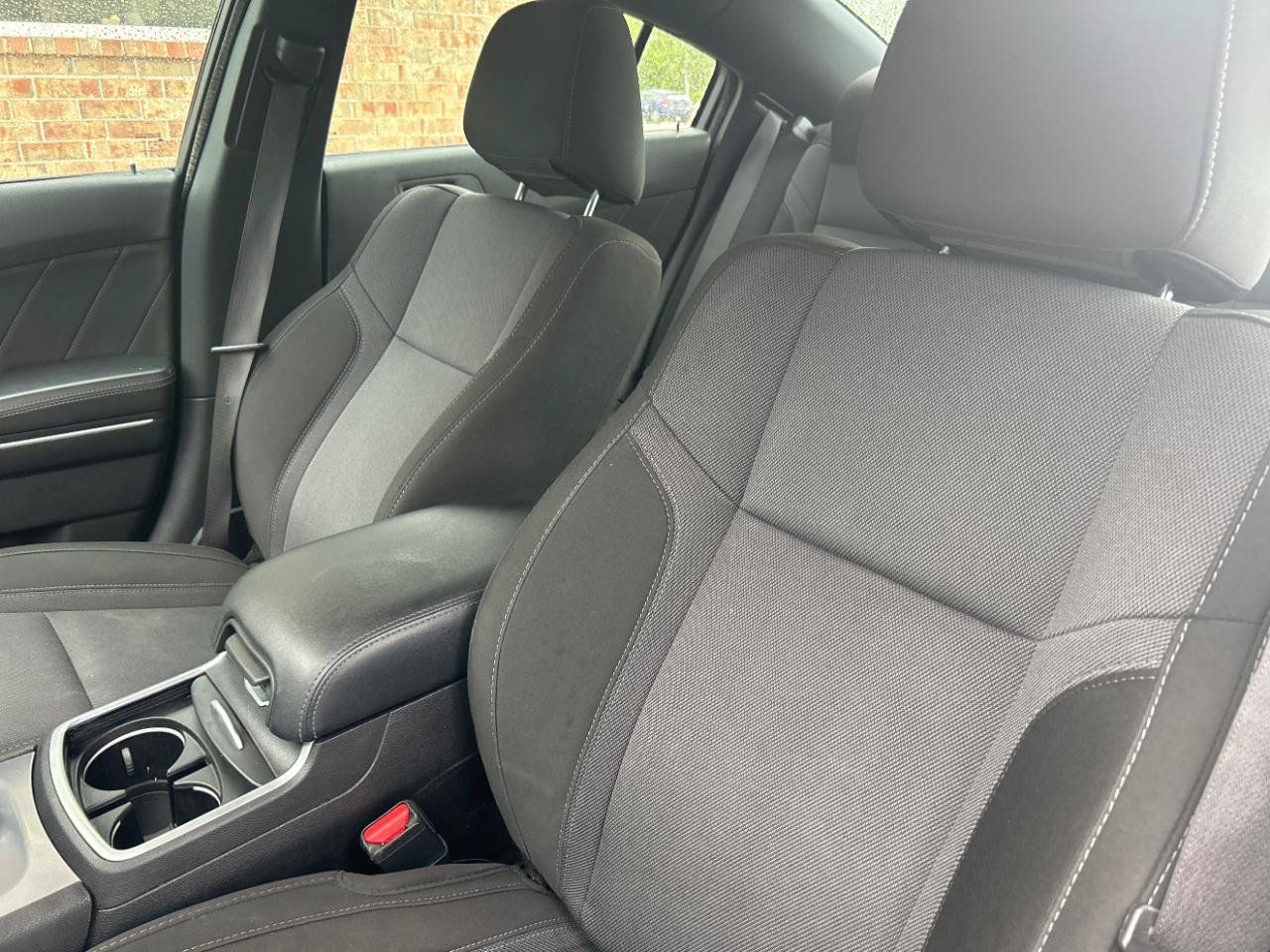 Used 2022 Dodge Charger SXT RWD image 19