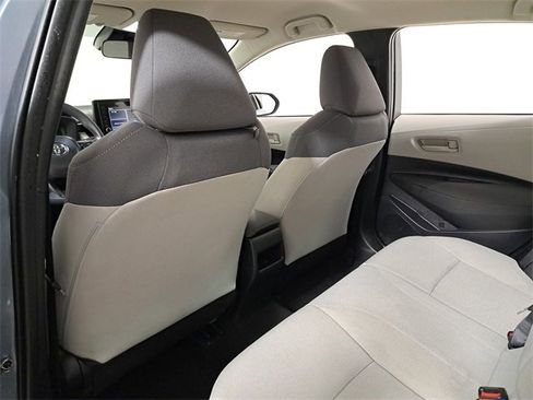 Used 2022 Toyota Corolla L image 11