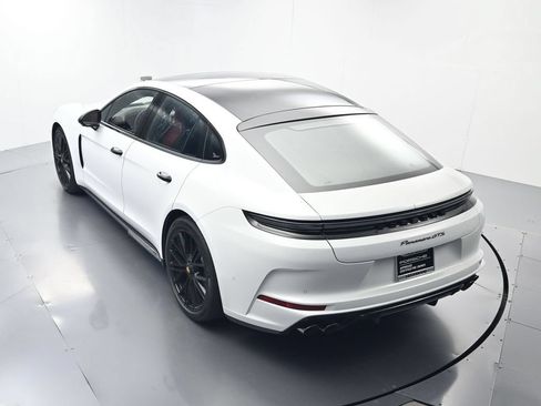 Certified 2026 Porsche Panamera GTS AWD/4WD image 39