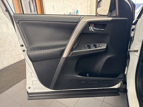 Used 2016 Toyota RAV4 XLE image 38