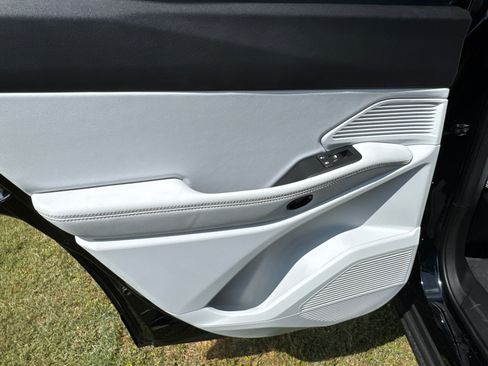 New 2026 Jeep Cherokee Limited AWD/4WD image 24