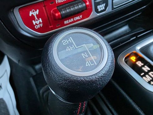 Used 2020 Jeep Gladiator Rubicon w/ Trailer Tow Package image 37