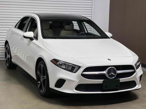 Used 2021 Mercedes-Benz A 220 image 3