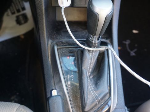 Used 2014 Toyota Corolla LE image 7