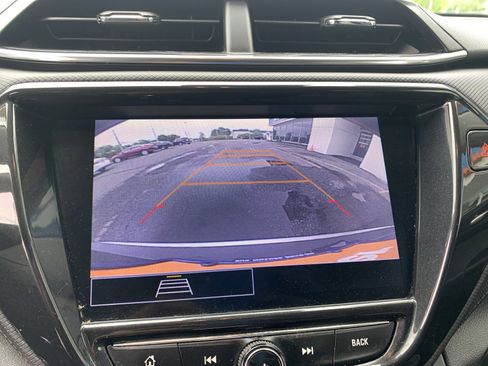 Used 2022 Chevrolet TrailBlazer LT w/ Sun and Liftgate Package AWD/4WD image 19