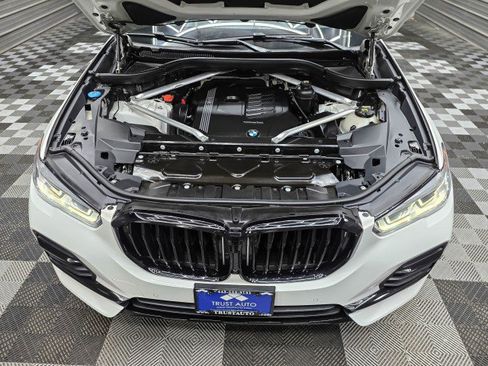 Used 2019 BMW X5 xDrive40i w/ Luxury Seating Package AWD/4WD image 44