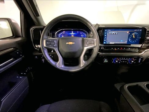Used 2024 Chevrolet Silverado 1500 LT AWD/4WD image 5