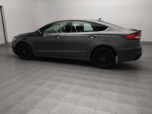 Used 2020 Ford Fusion SE w/ Equipment Group 151A image 3