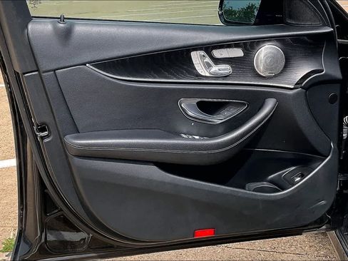 Used 2022 Mercedes-Benz E 350 Sedan image 26