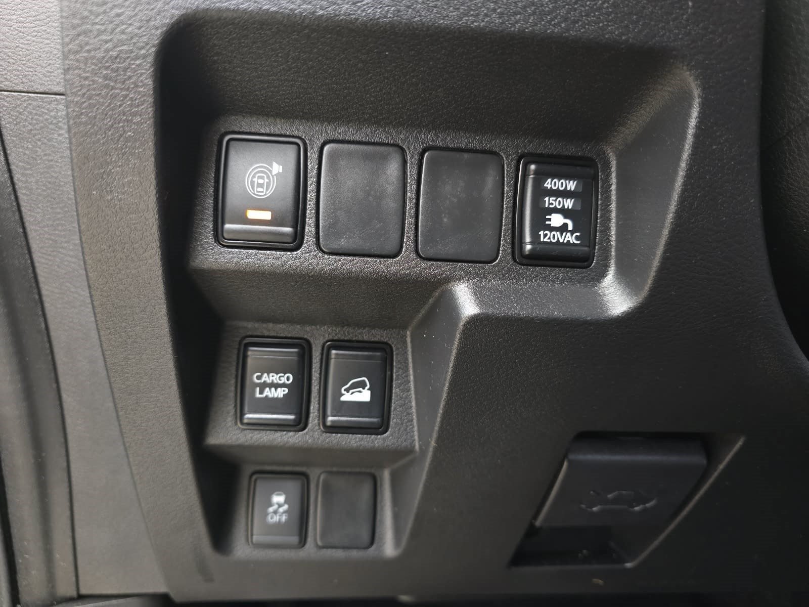 Used 2024 Nissan Frontier SV w/ Hardbody Edition AWD/4WD image 34