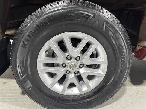 Used 2017 Nissan Frontier SV image 13