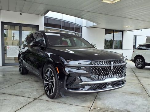 Certified 2024 Lincoln Nautilus Black Label AWD/4WD image 22