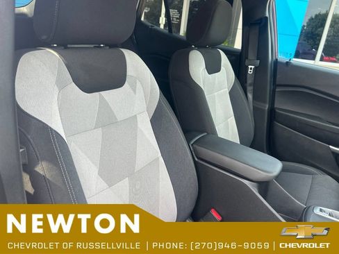 Used 2024 Chevrolet Trax LS FWD image 22