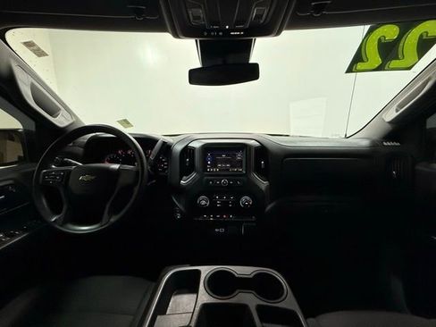 Used 2022 Chevrolet Silverado 1500 Custom image 15