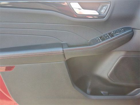 New 2025 Ford Escape ST-Line w/ Tech Pack #1 image 8