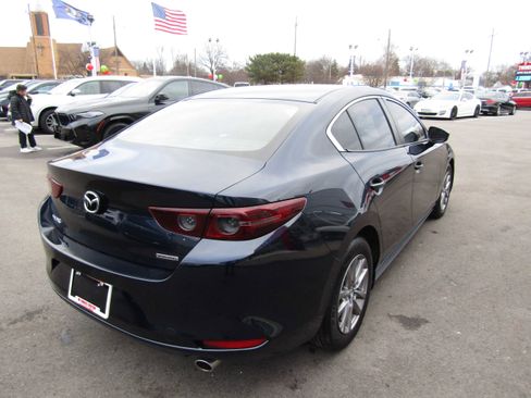 Used 2021 MAZDA MAZDA3 s image 7