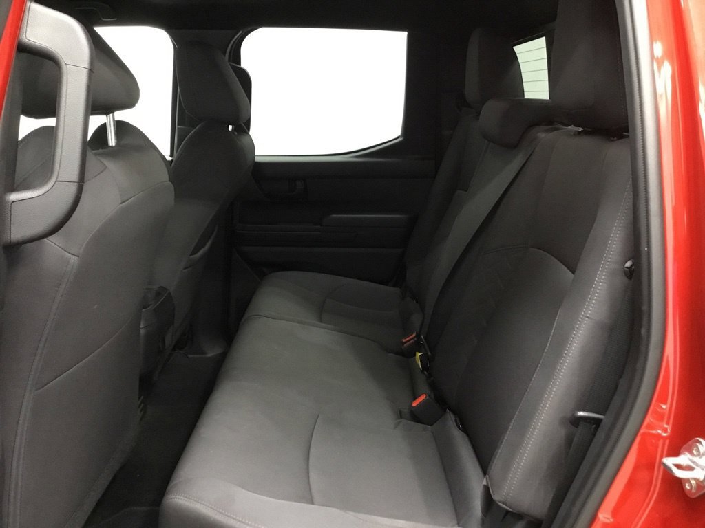 Used 2025 Toyota Tacoma SR5 w/ SR5 Upgrade Package AWD/4WD image 28